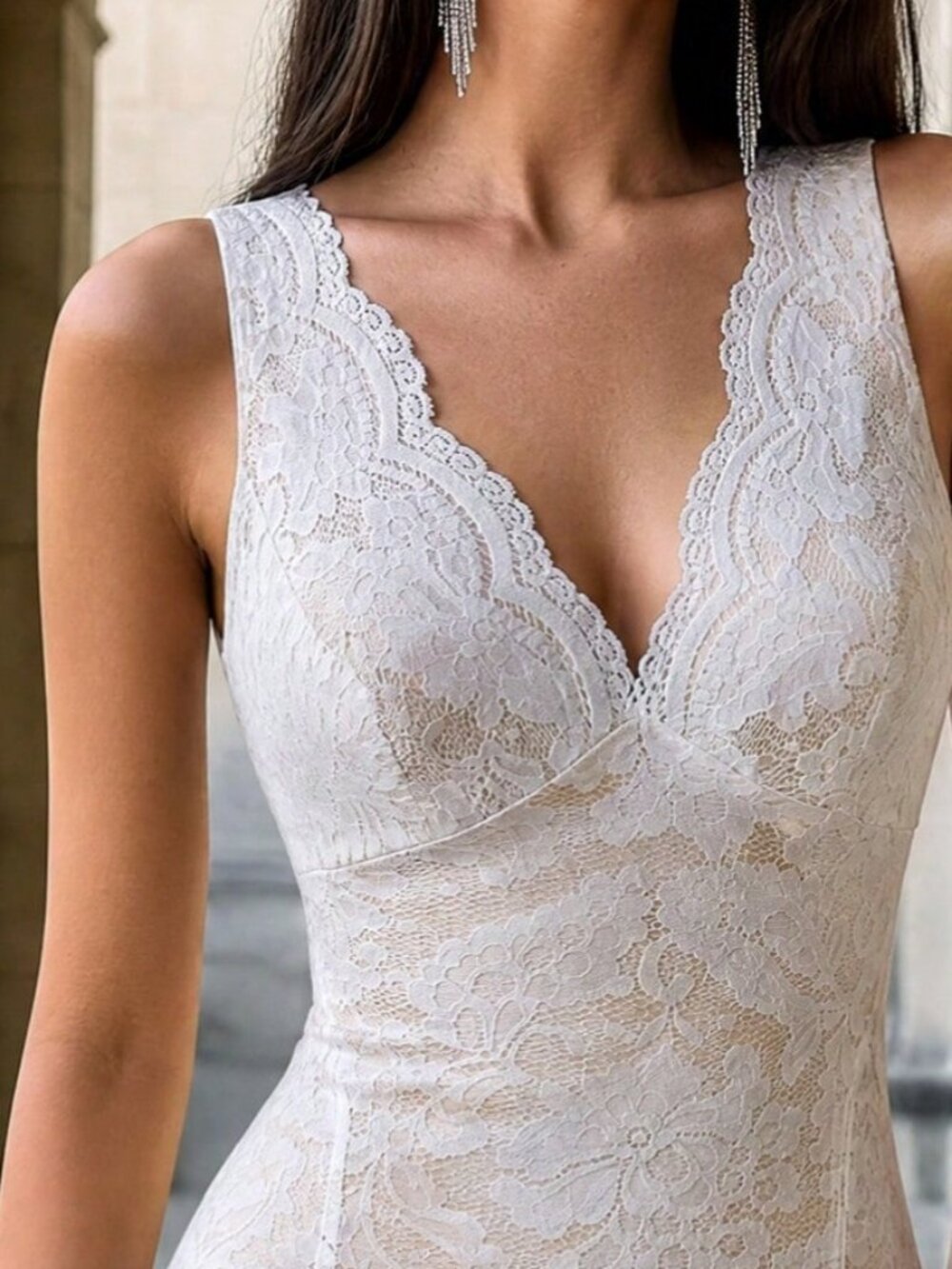 Elegant Women's V-Neck Backless Mermaid Tail Wedding Dress - Picture 2 of 7